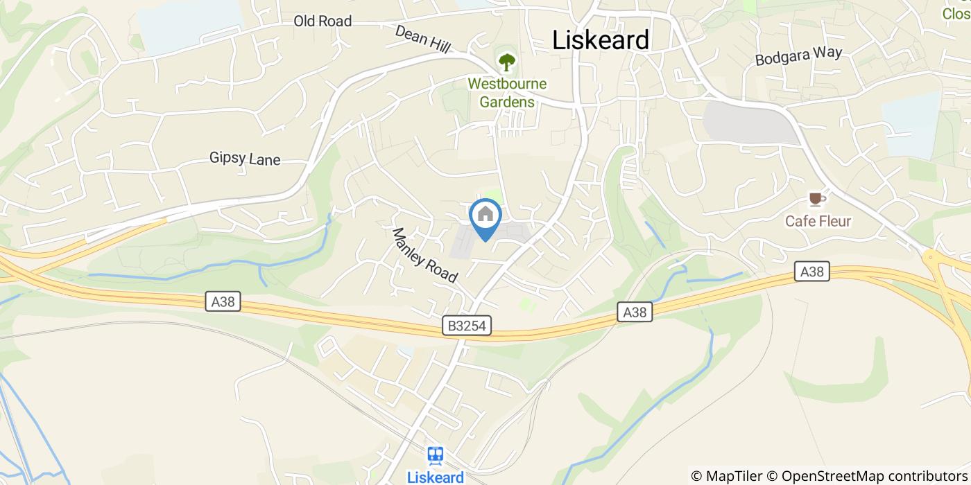 6 Bed Detached House, Ash Park Terrace, PL14