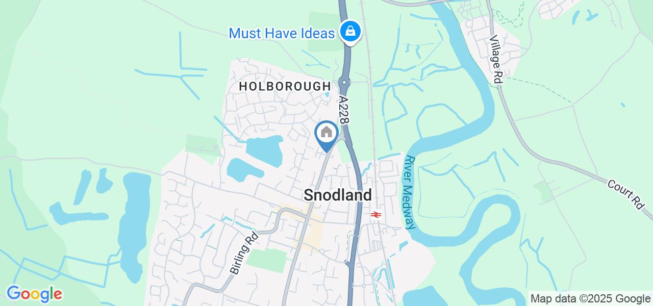 3 Bed Semi-Detached House, Holborough Road, ME6