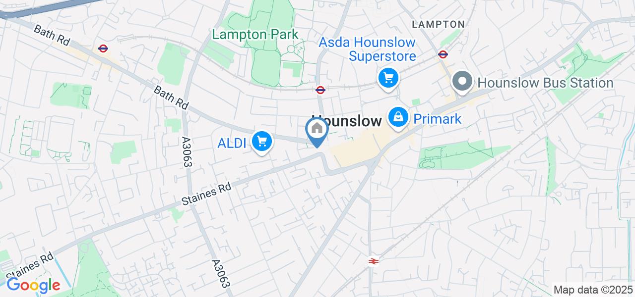 Studio Flat, Gravity West Court, TW3
