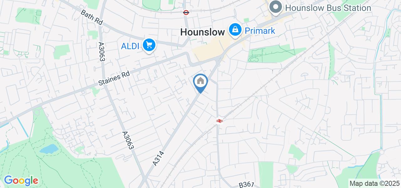 Studio Flat, Cross Lances Road, TW3