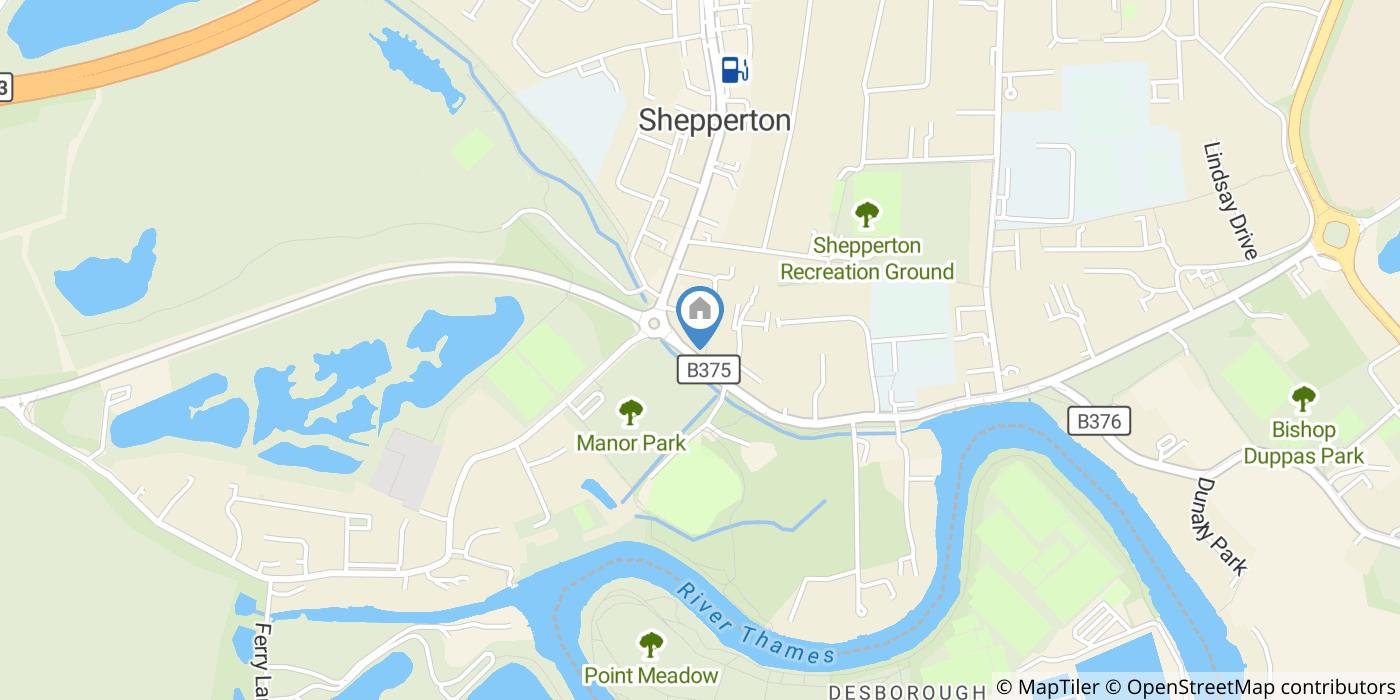 3 Bed Flat, Crown Place, TW17