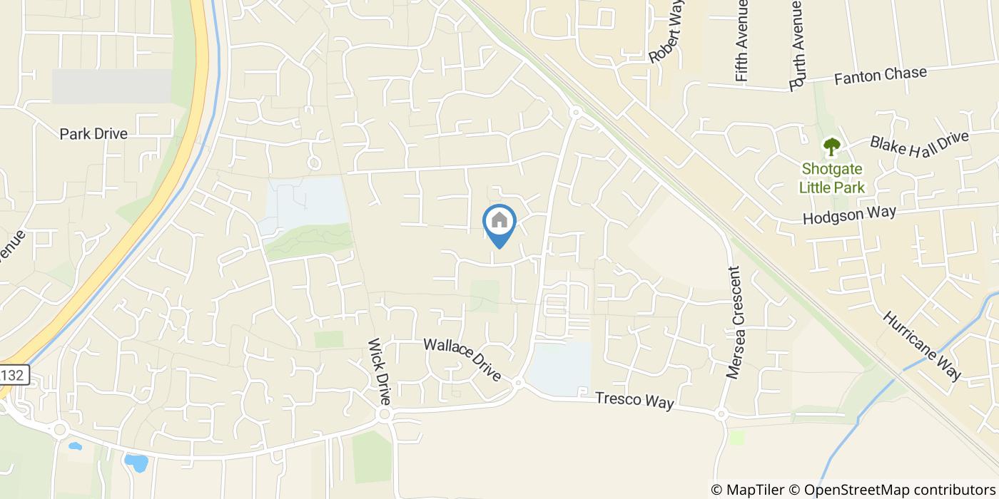3 Bed Semi-Detached House, Knox Court, SS12
