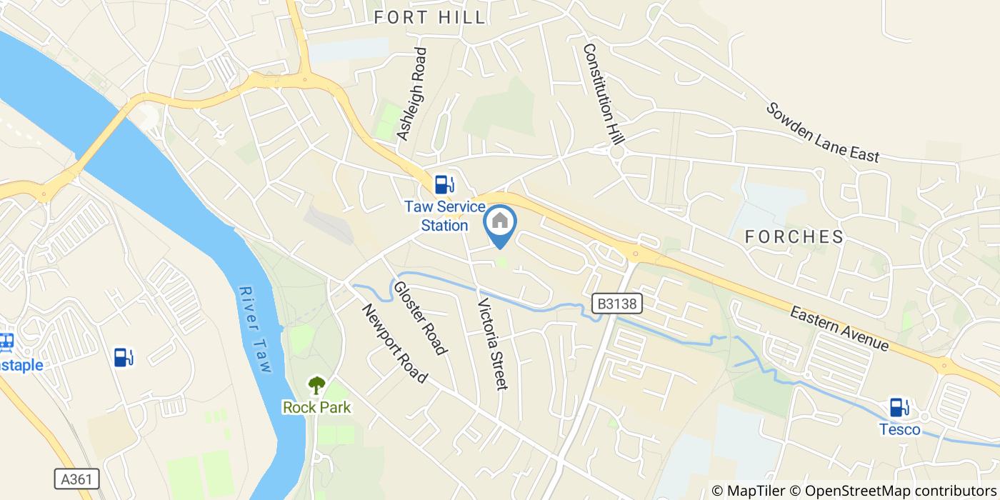 3 Bed Terraced House, Victoria Lawn, EX32