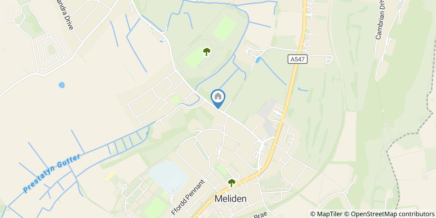 3 Bed Terraced House, Ffordd Penrhwylfa, LL19