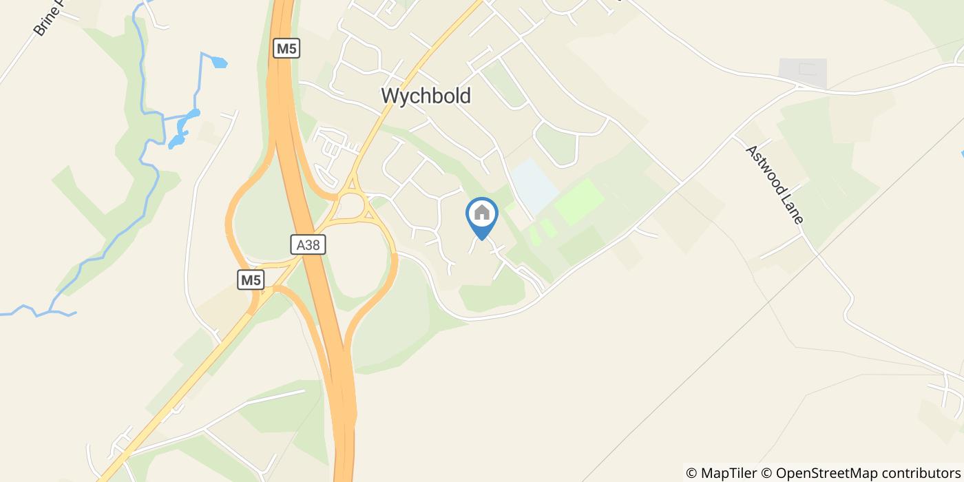 4 Bed Semi-Detached House, Saxon Way, WR9