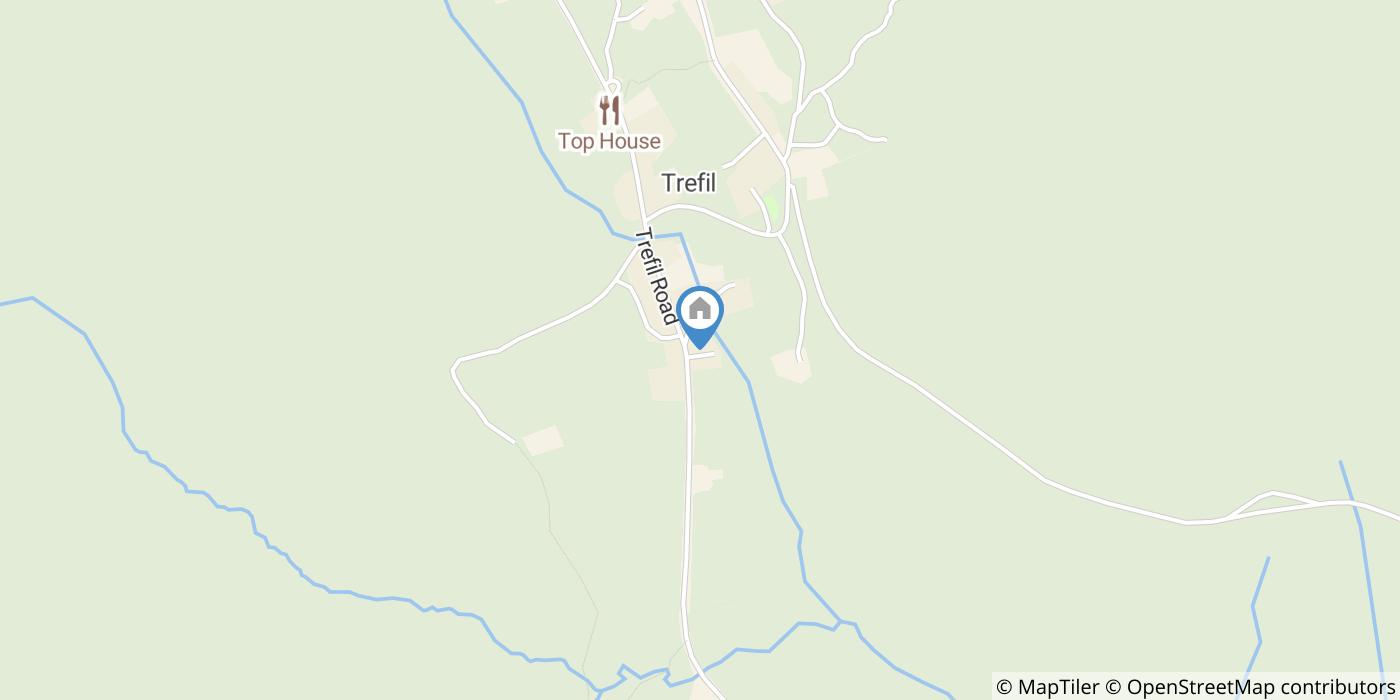 3 Bed Terraced House, Shop Row, NP22