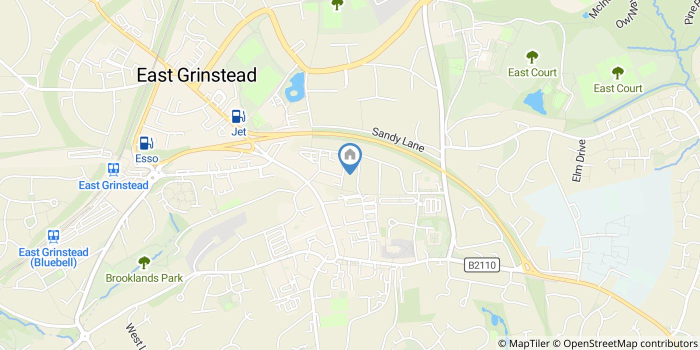 1 Bed Flat, Cantelupe Road, RH19