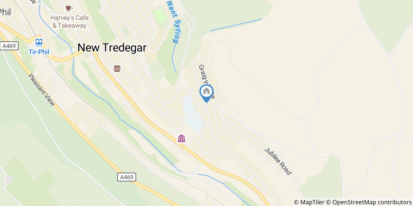 2 Bed Terraced House, Queens Road, NP24