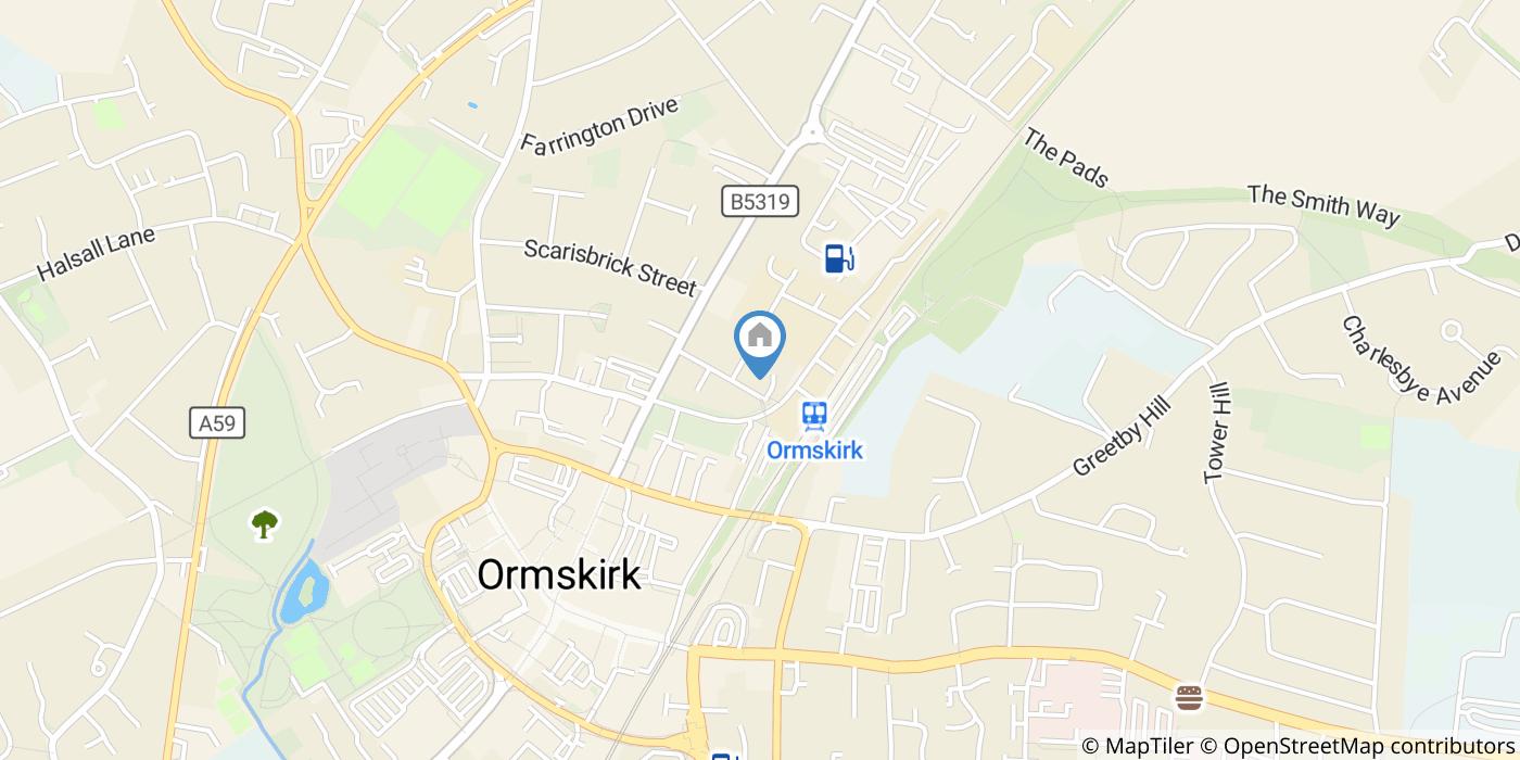 Room in a Shared House, Station Road, L39