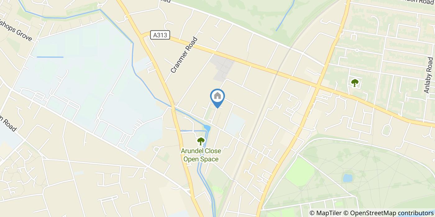 3 Bed Maisonette, Sanders Close, TW12