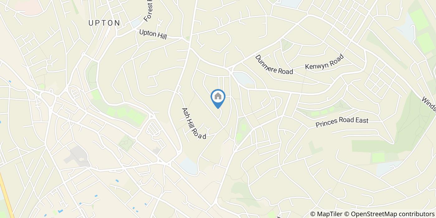 1 Bed Flat, Wellesley Road, TQ1