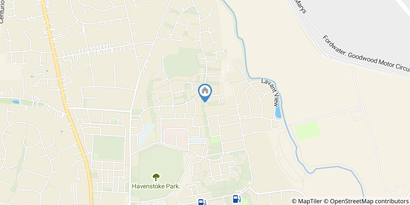 4 Bed Terraced House, Winterbourne Road, PO19