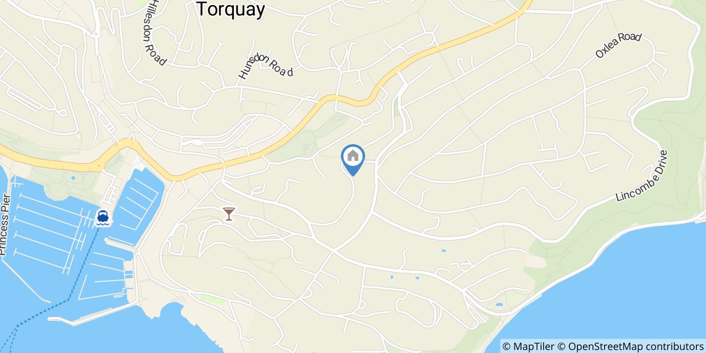 2 Bed Flat, The Lawn, TQ1