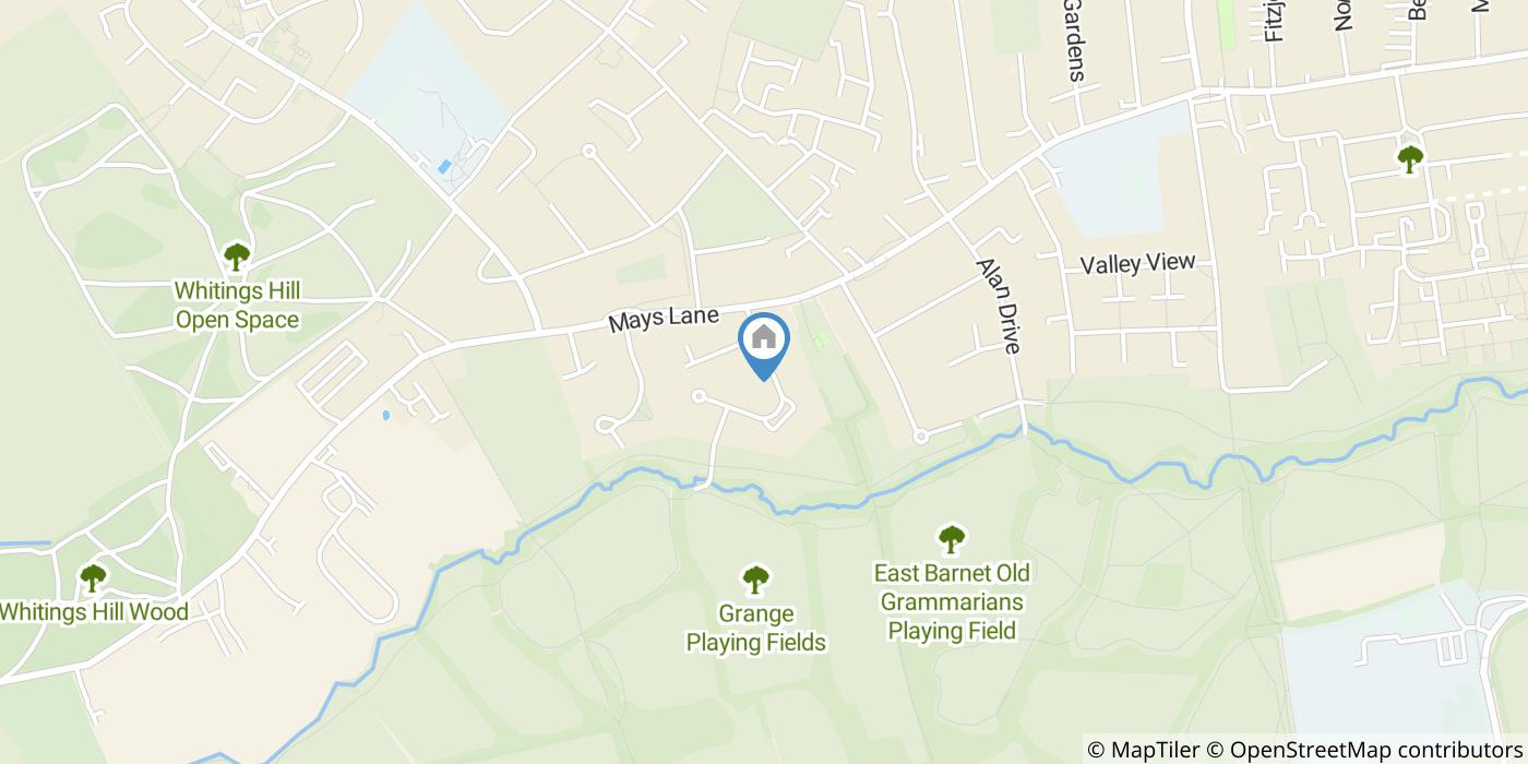 4 Bed Semi-Detached House, Ridgeview Close, EN5