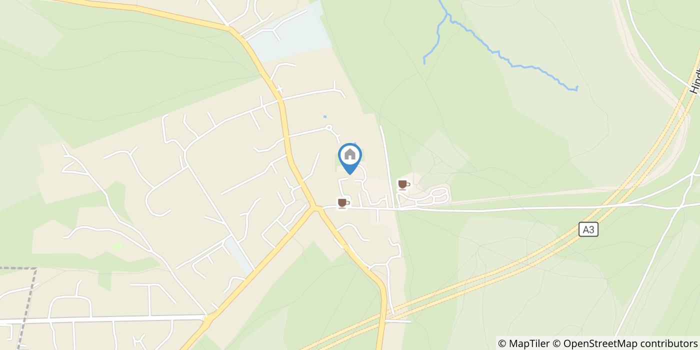 4 Bed End Terrace, Hunters Place, GU26