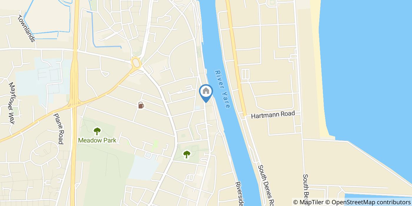 1 Bed End Terrace, High Street, NR31