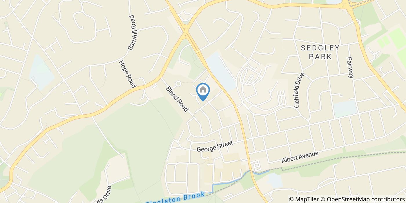 3 Bed Semi-Detached House, Crescent Grove, M25