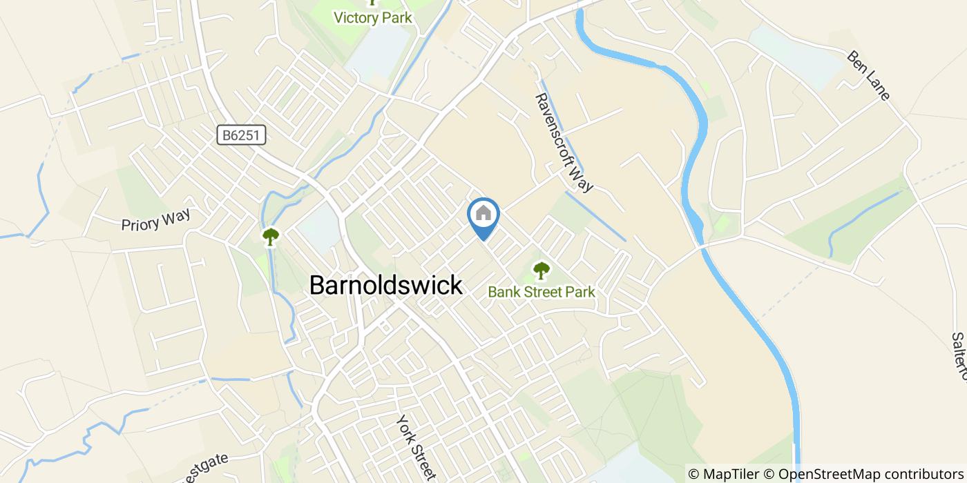 2 Bed Terraced House, Wellhouse Road, BB18