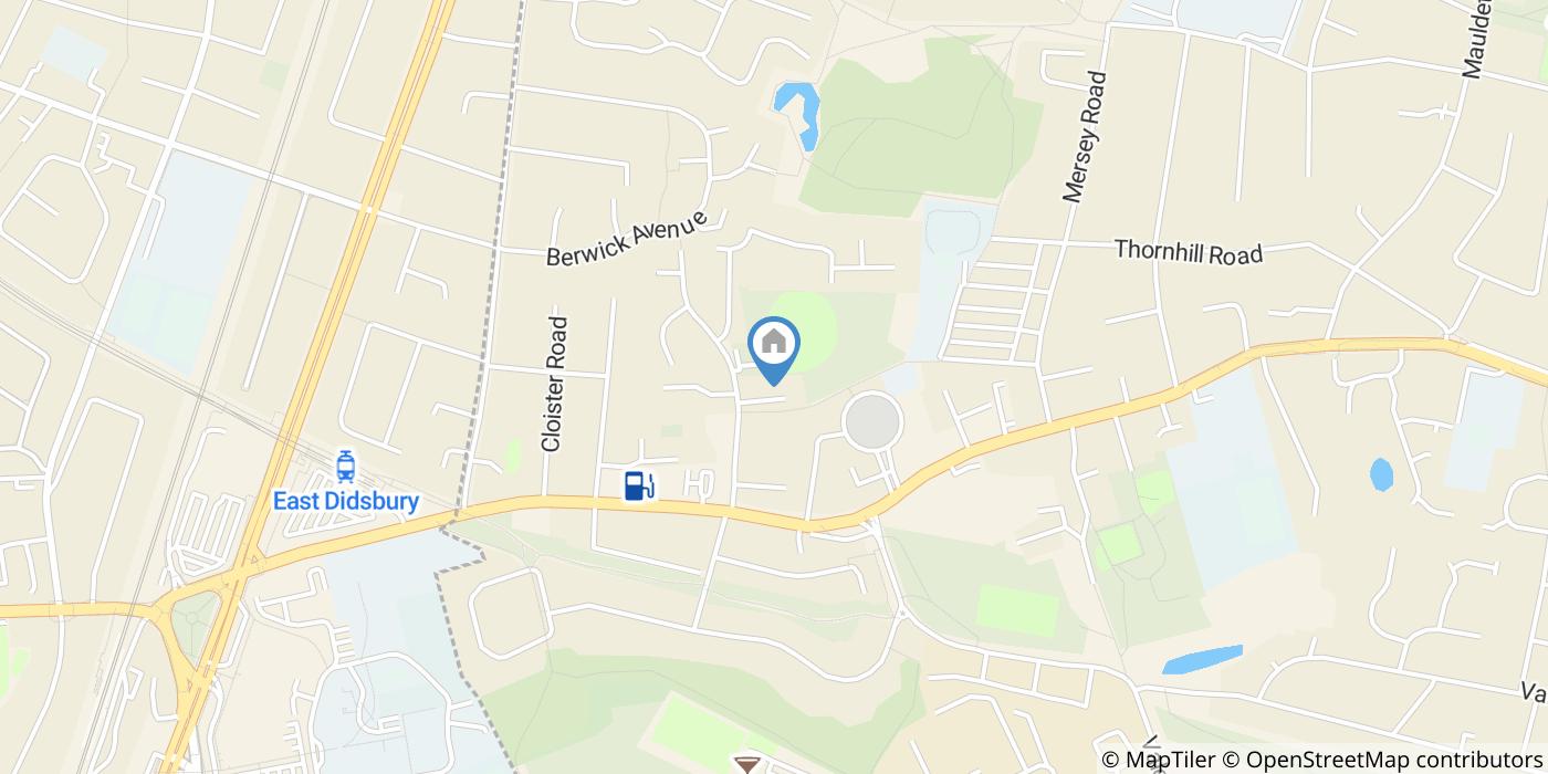 Studio Flat, Harwood Court, SK4