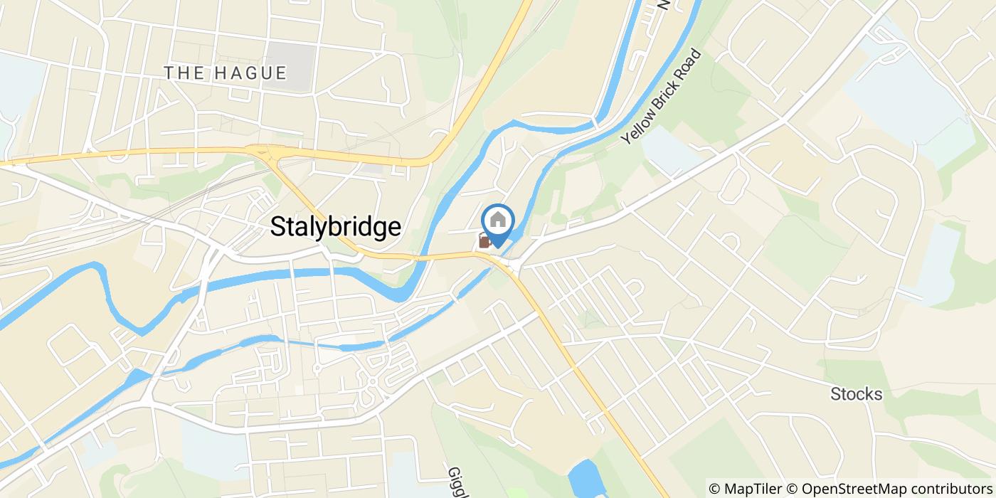 Room in a Shared House, Lock Side, SK15