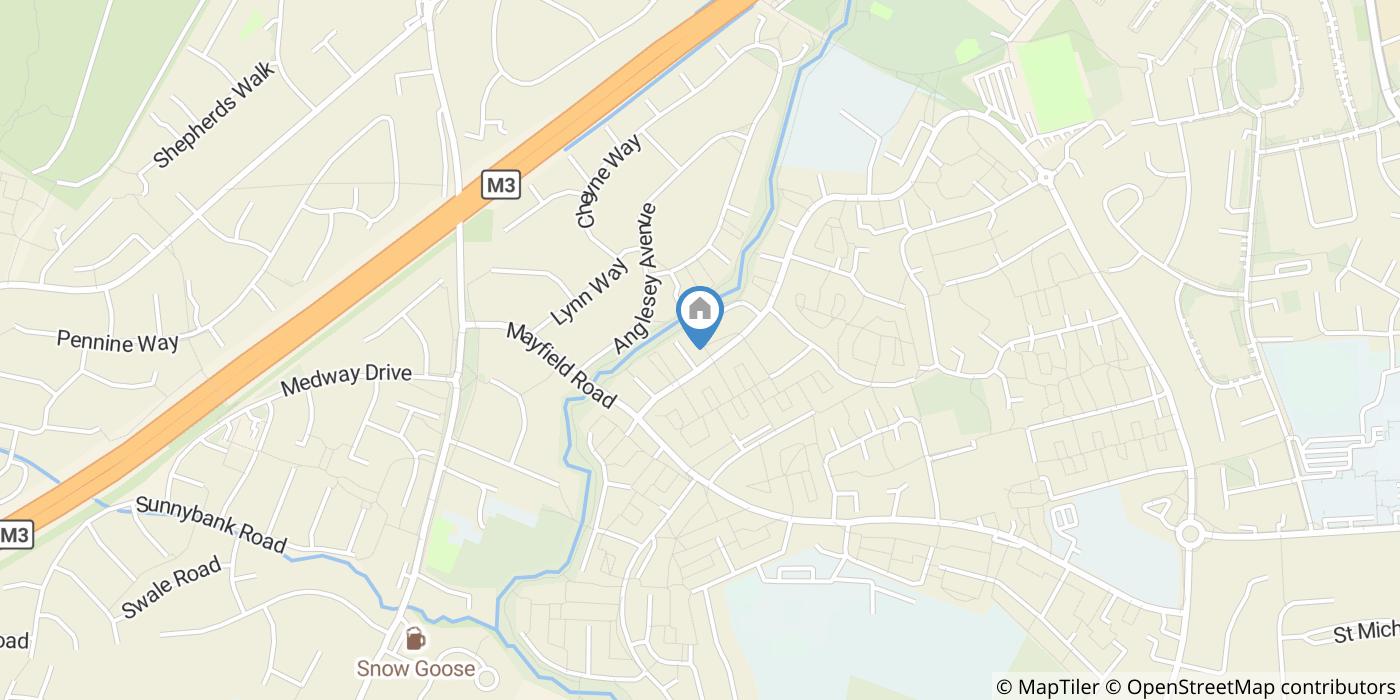 Room in a Shared House, Wren Way, GU14