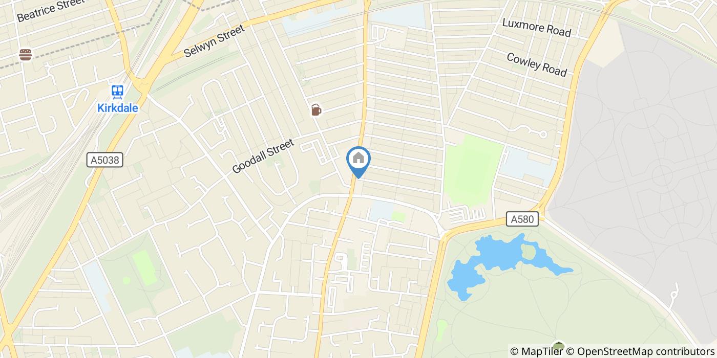 Room in a Shared House, County Road, L4