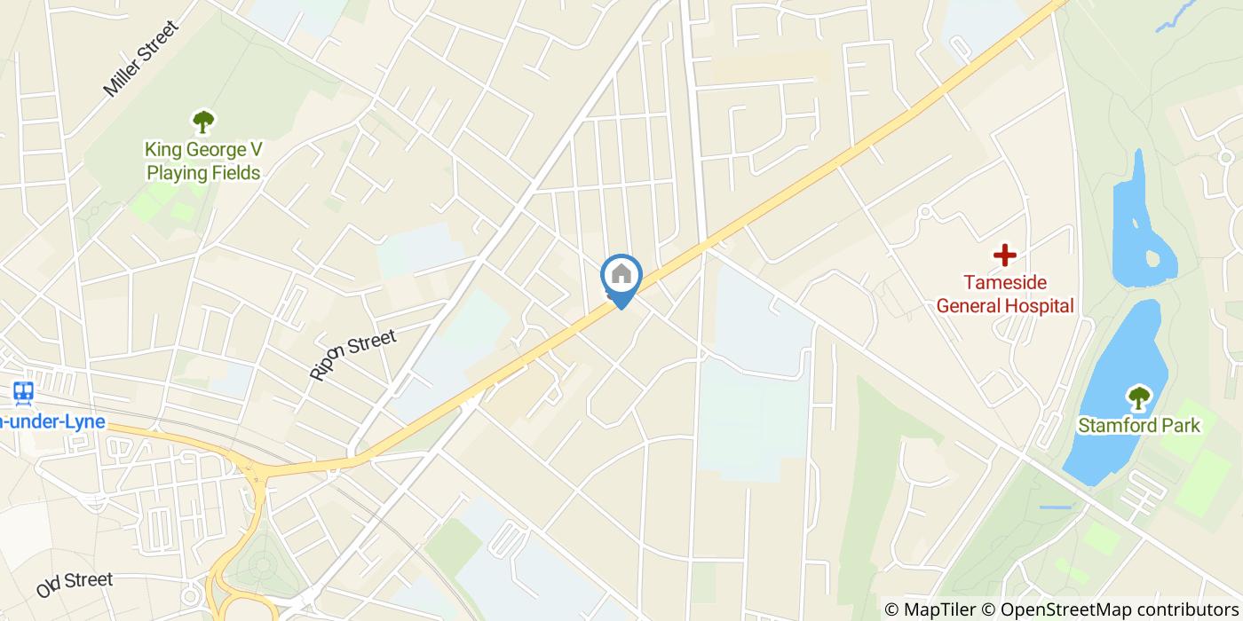 Room in a Shared House, Queens Square, OL6