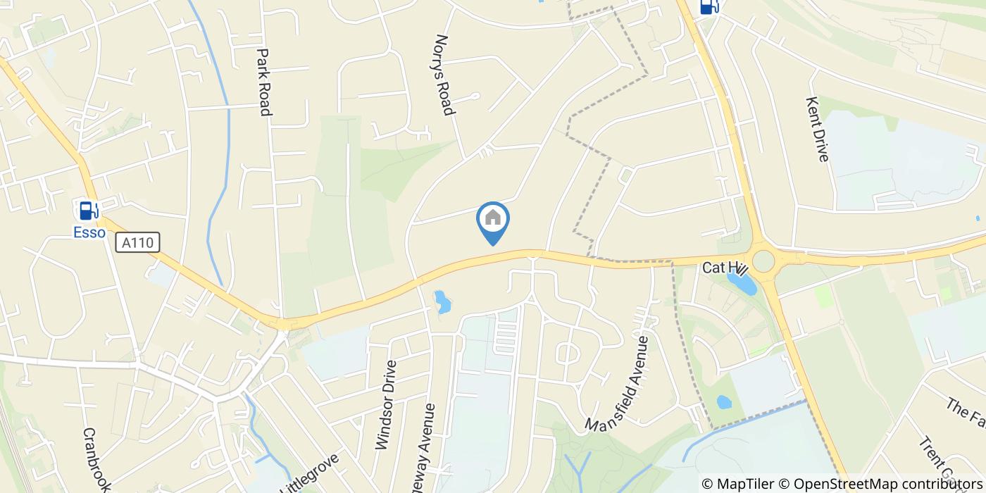 3 Bed Semi-Detached House, Cat Hill, EN4