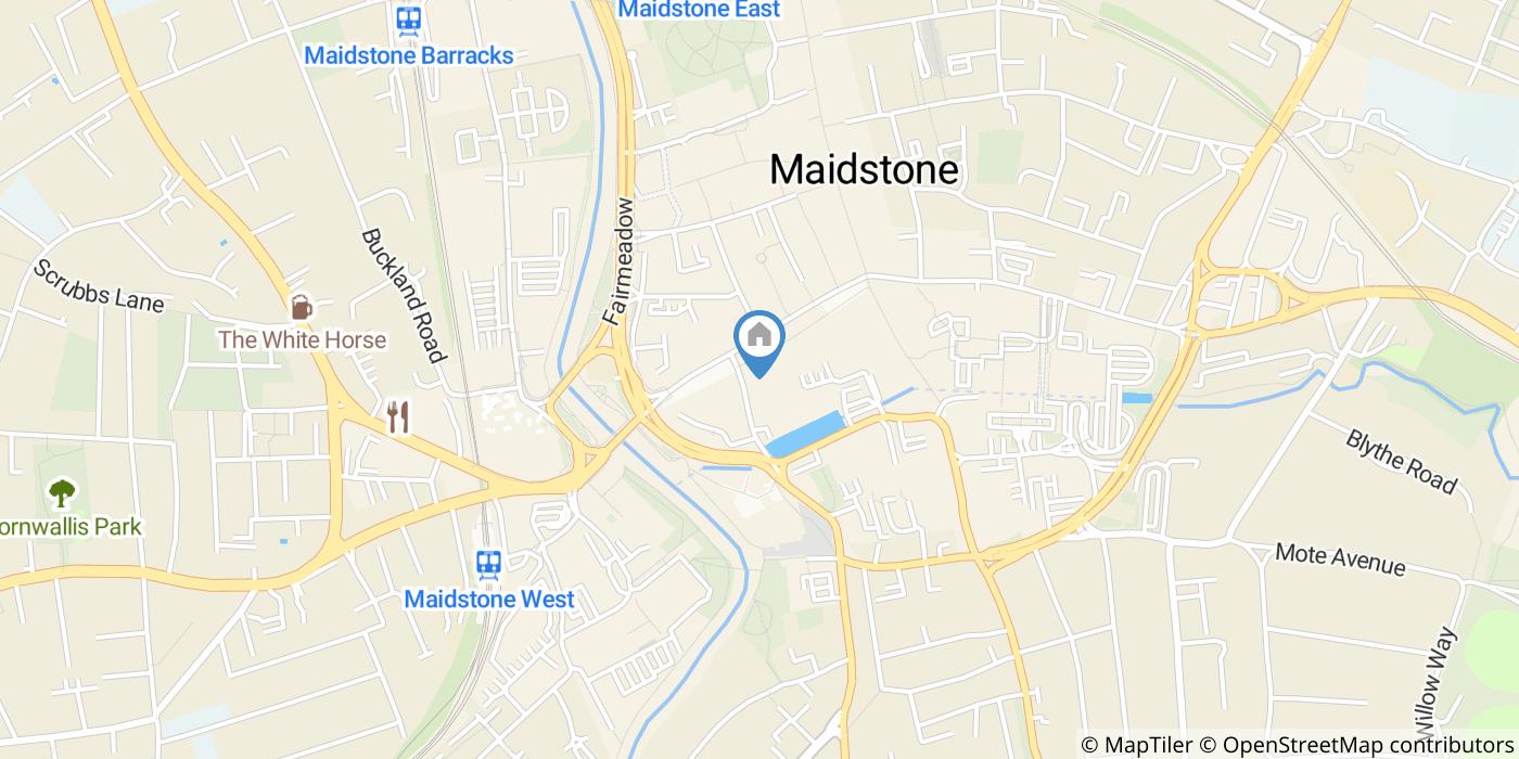 1 Bed Flat, Bank St, ME14